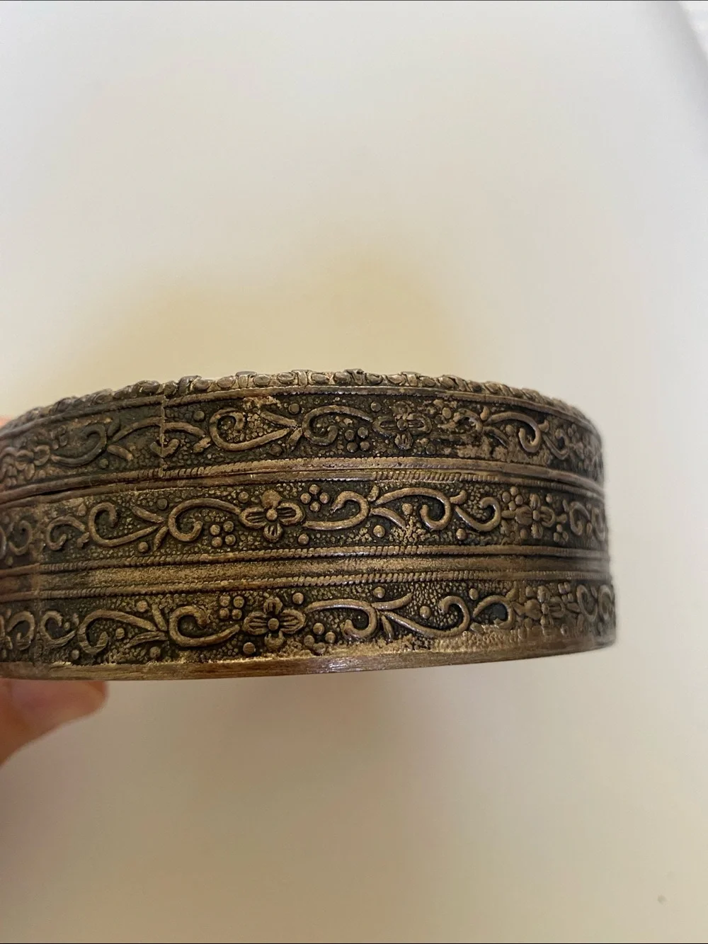 Vintage Asian Hand Painted Porcelain Shard Top Silver Tone Round Trinket Box